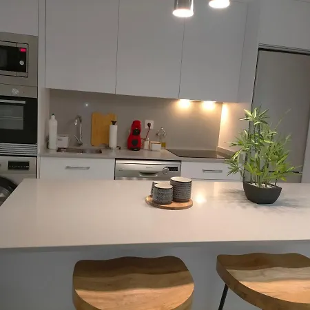 Apartment Urban Holidays *